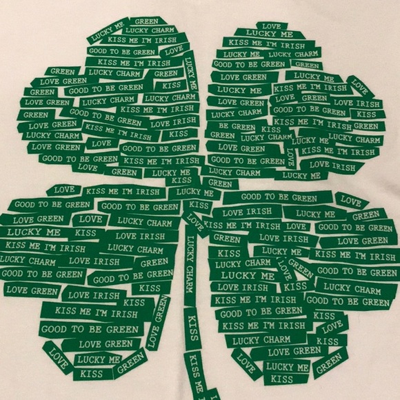 New St Patrick's Day V-neck Small - Picture 2 of 2